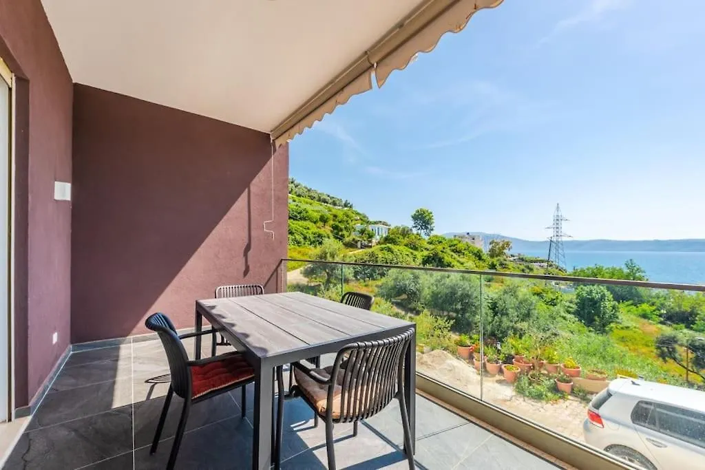 Exclusive Seafront Apartments Apartment 3 Vlorë